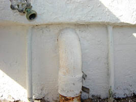 The bee entry closed up